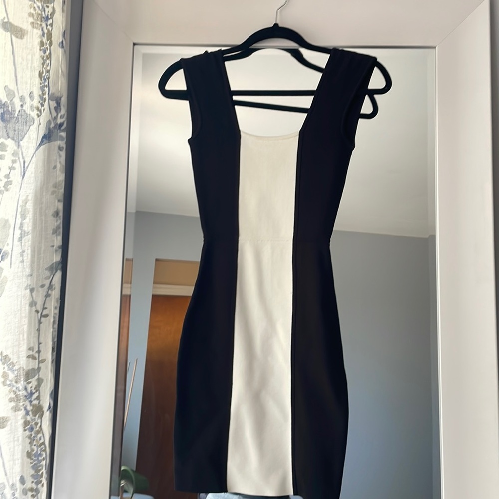 The perfect wedding or graduation dress!